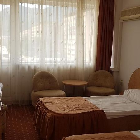 Grand Hotel Ceahlau Piatra Neamţ Extérieur photo