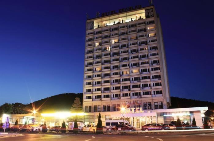 Grand Hotel Ceahlau Piatra Neamţ Extérieur photo