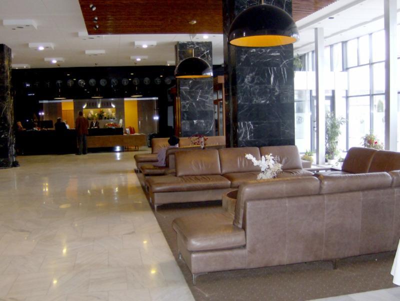 Grand Hotel Ceahlau Piatra Neamţ Extérieur photo