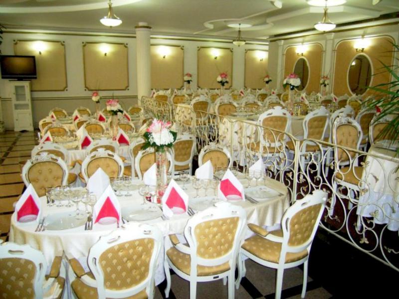Grand Hotel Ceahlau Piatra Neamţ Extérieur photo